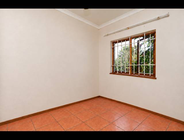 3 BEDROOM TOWNHOUSE FOR SALE IN GLENWOOD